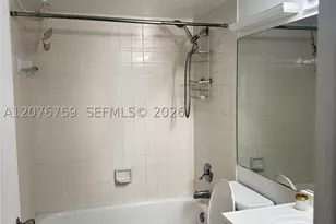 770 Claughton Island, Miami, FL 33131 - Photo 27