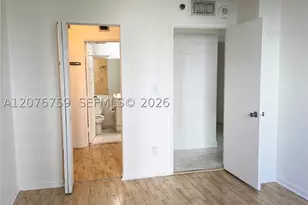 770 Claughton Island, Miami, FL 33131 - Photo 5