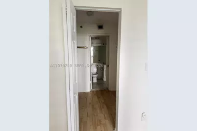 770 Claughton Island #601, Miami, FL 33131 - Photo 25