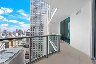 300 S Biscayne #T-3407, Miami, FL 33131 - Photo 3