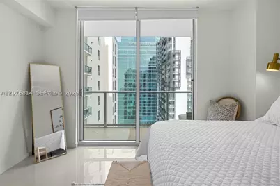 300 S Biscayne #T-3407, Miami, FL 33131 - Photo 13