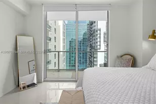 300 S Biscayne, Miami, FL 33131 - Photo 13