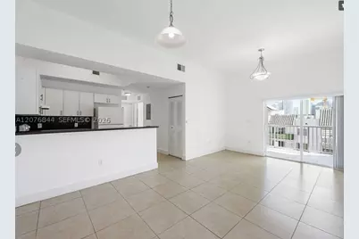 900 SW 7th #503, Miami, FL 33130 - Photo 7