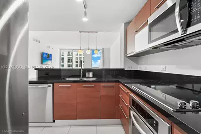253 NE 2nd #2104, Miami, FL 33132 - Photo 7