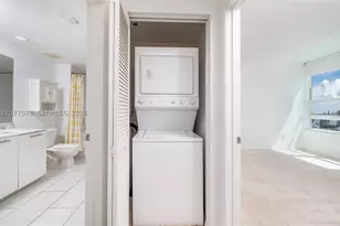 951 Brickell, Miami, FL 33131 - Photo 27
