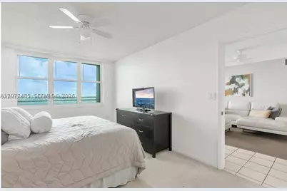 800 Claughton Island #1204, Miami, FL 33131 - Photo 7