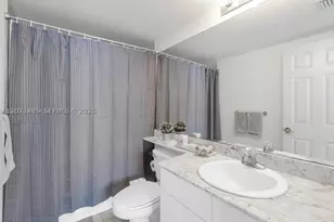 800 Claughton Island, Miami, FL 33131 - Photo 9