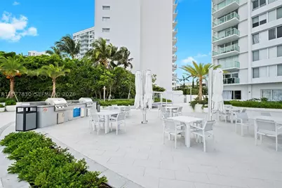 1000 West #509, Miami Beach, FL 33139 - Photo 37
