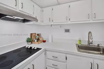 1000 West #509, Miami Beach, FL 33139 - Photo 15