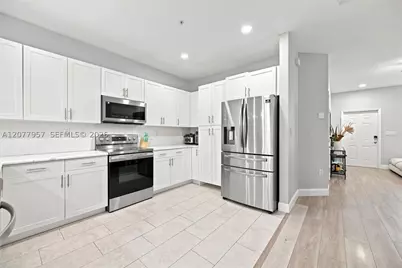 156 SW 185th, Pembroke Pines, FL 33029 - Photo 11