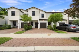 156 SW 185th, Pembroke Pines, FL 33029 - Photo 1