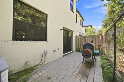 156 SW 185th, Pembroke Pines, FL 33029 - Photo 29