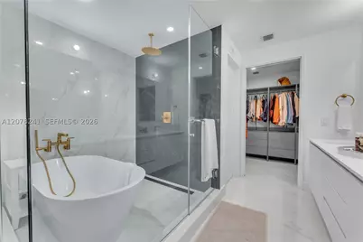 700 NE 24th #1405, Miami, FL 33137 - Photo 3