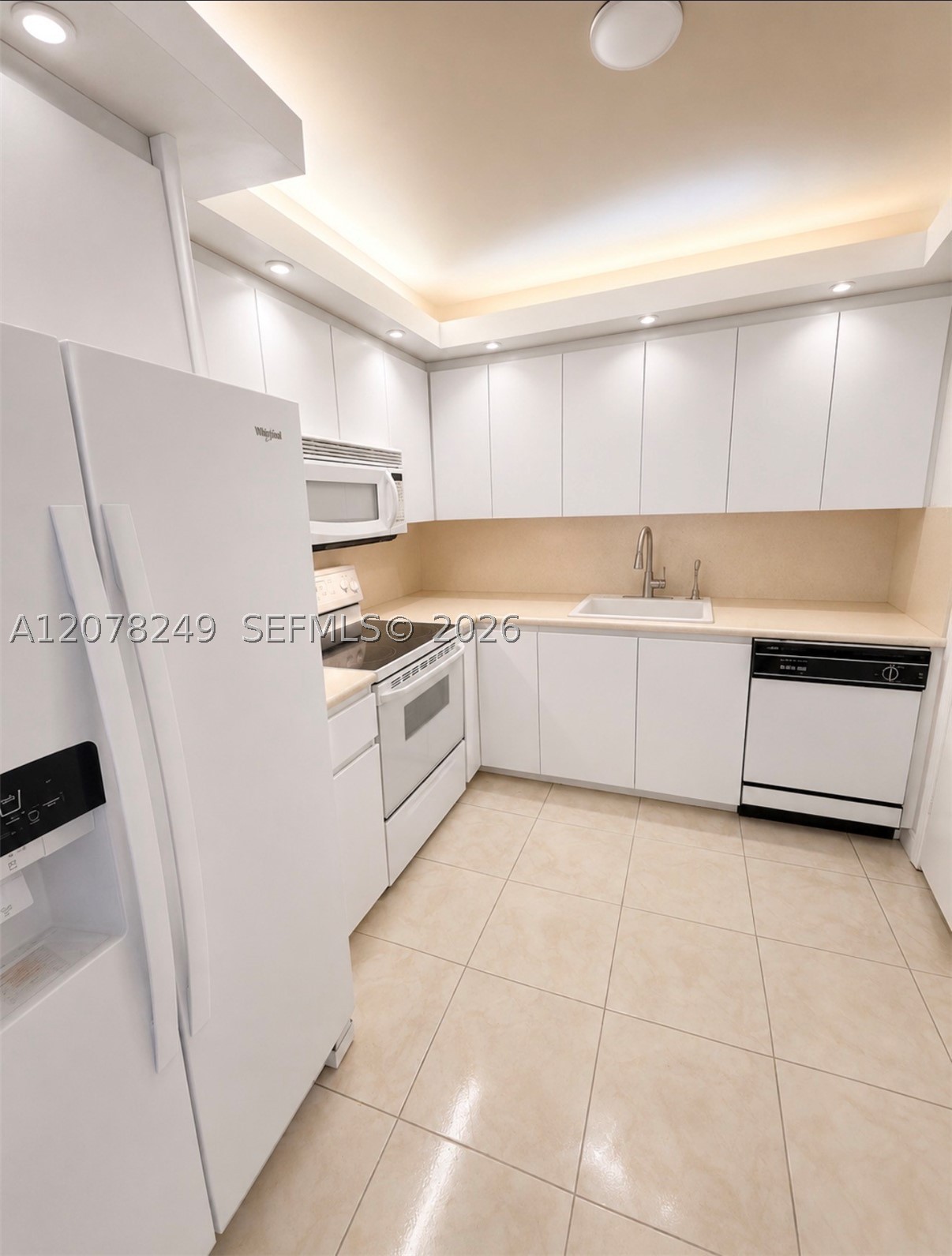 600 Three Islands #1707 - 600 Three Islands #1707, Hallandale Beach, FL 33009 Luxury Property | Jose Angel Pina