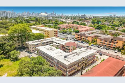 2441 NW 13th #67, Miami, FL 33125 - Photo 7