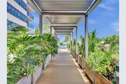 5225 Collins #1516, Miami Beach, FL 33140 - Photo 27