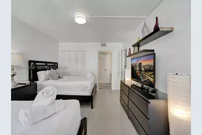 5225 Collins #1516, Miami Beach, FL 33140 - Photo 11