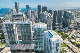 41 SE 5th, Miami, FL 33131 - Photo 5