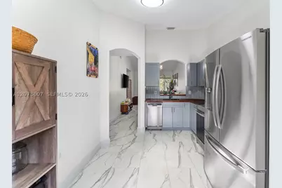 2140 NW 78th #204, Pembroke Pines, FL 33024 - Photo 3