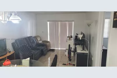 677 SW 9th #102, Miami, FL 33130 - Photo 5