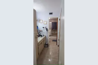 677 SW 9th #102, Miami, FL 33130 - Photo 7
