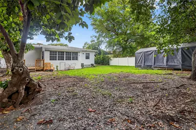 40 NW 68th, Miami, FL 33150 - Photo 21
