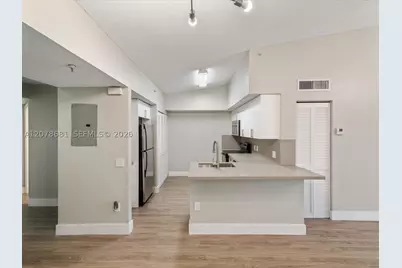 155 NW 96th #2-303, Pembroke Pines, FL 33024 - Photo 5