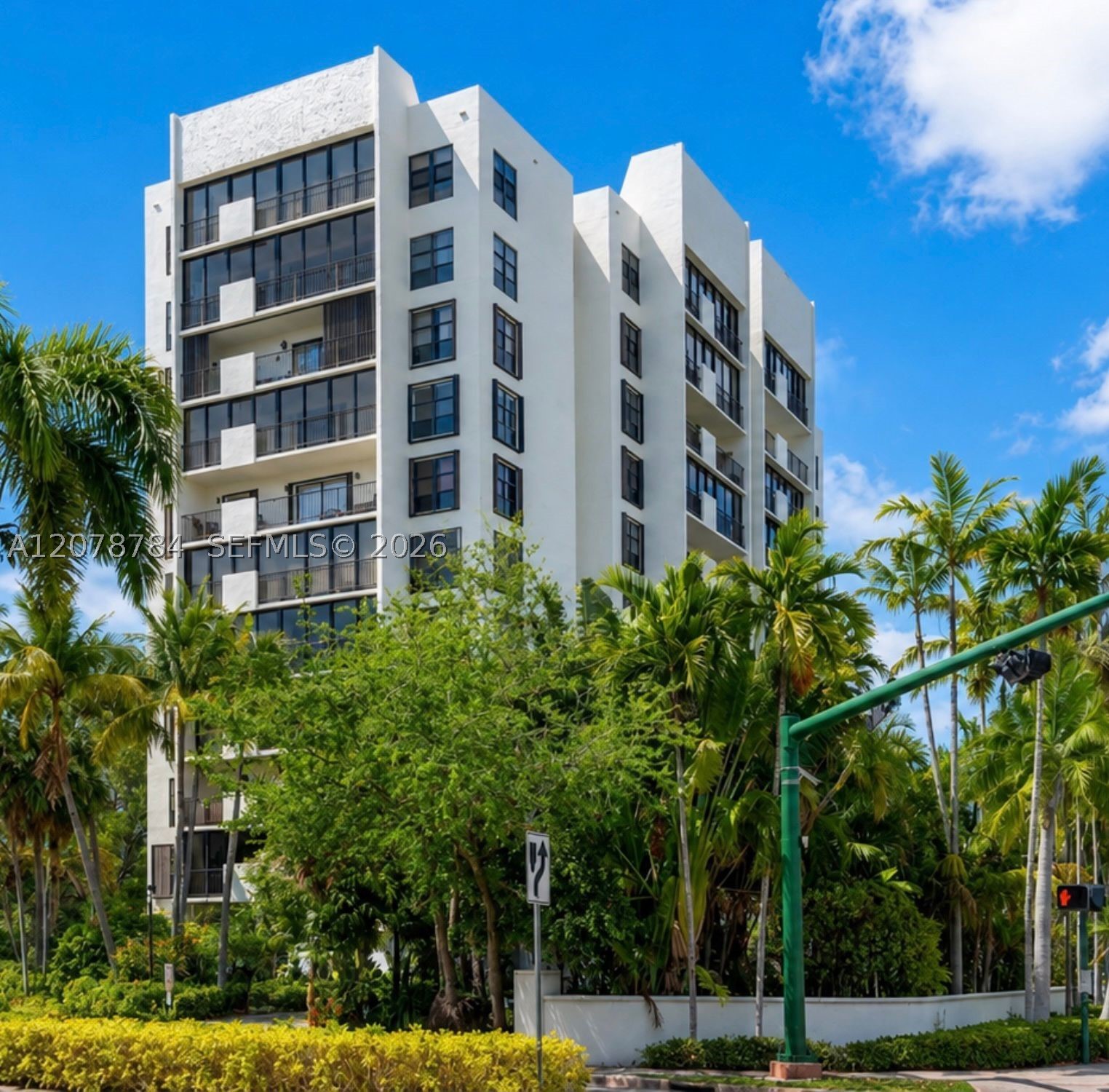 77 Crandon #5C - 77 Crandon #5C, Key Biscayne, FL 33149 Luxury Property | Jose Angel Pina