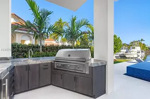51 Isla Bahia, Fort Lauderdale, FL 33316 - Photo 17