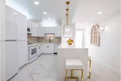300 S Hollybrook #310, Pembroke Pines, FL 33025 - Photo 3