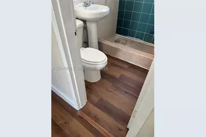 225 NW 17th #4, Miami, FL 33136 - Photo 5