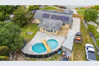 8330 NW 3rd, Pembroke Pines, FL 33024 - Photo 29