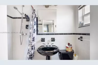 380 SE 1st, Pompano Beach, FL 33060 - Photo 27