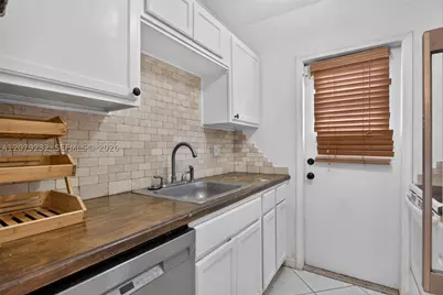 2551 W Golf #101, Pompano Beach, FL 33064 - Photo 15