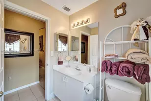 774 SW 120th, Pembroke Pines, FL 33025 - Photo 33