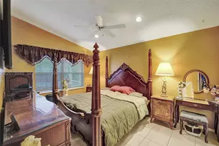 774 SW 120th, Pembroke Pines, FL 33025 - Photo 21