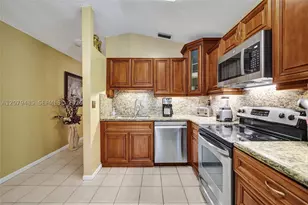 774 SW 120th, Pembroke Pines, FL 33025 - Photo 9