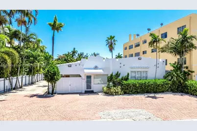 340 NE 125th, North Miami, FL 33161 - Photo 1