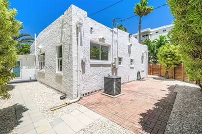 340 NE 125th, North Miami, FL 33161 - Photo 35