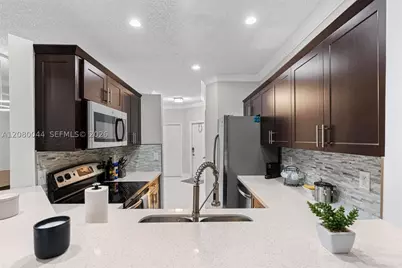 12110 SW 2nd, Pembroke Pines, FL 33025 - Photo 7