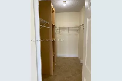 1000 Parkview #427, Hallandale Beach, FL 33009 - Photo 15