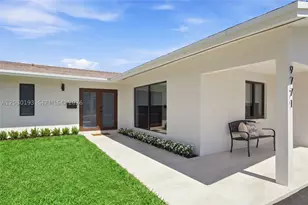 9771 Bel Aire, Cutler Bay, FL 33157 - Photo 5