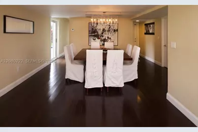 5631 SW 58th, South Miami, FL 33143 - Photo 5