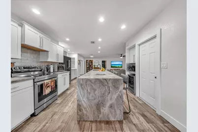 10305 NW 42nd, Coral Springs, FL 33065 - Photo 19