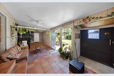 2326 Harding, Hollywood, FL 33020 - Photo 17