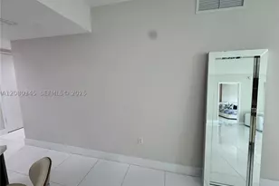 250 Sunny Isles, Sunny Isles Beach, FL 33160 - Photo 15