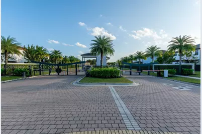 15742 NW 88th, Miami Lakes, FL 33018 - Photo 53