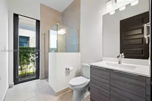 15742 NW 88th, Miami Lakes, FL 33018 - Photo 17