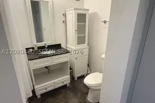 800 W, Miami Beach, FL 33139 - Photo 11
