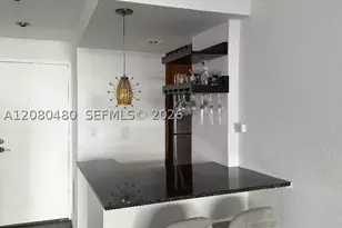 800 W, Miami Beach, FL 33139 - Photo 9